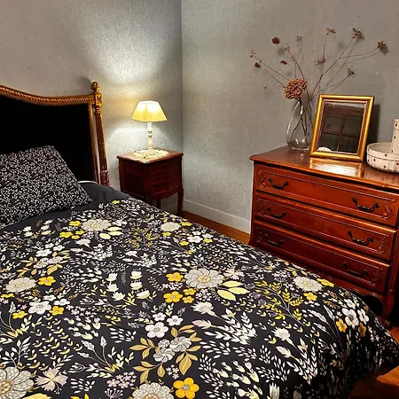 'les Comètes' Bed & Breakfast Lacaujamet